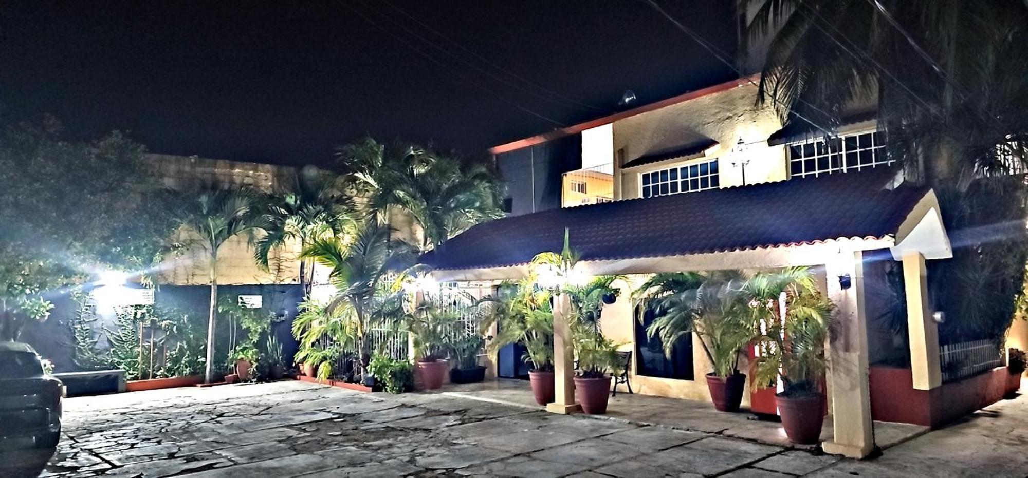 Hotel Posada Marcas Канкун Екстериор снимка