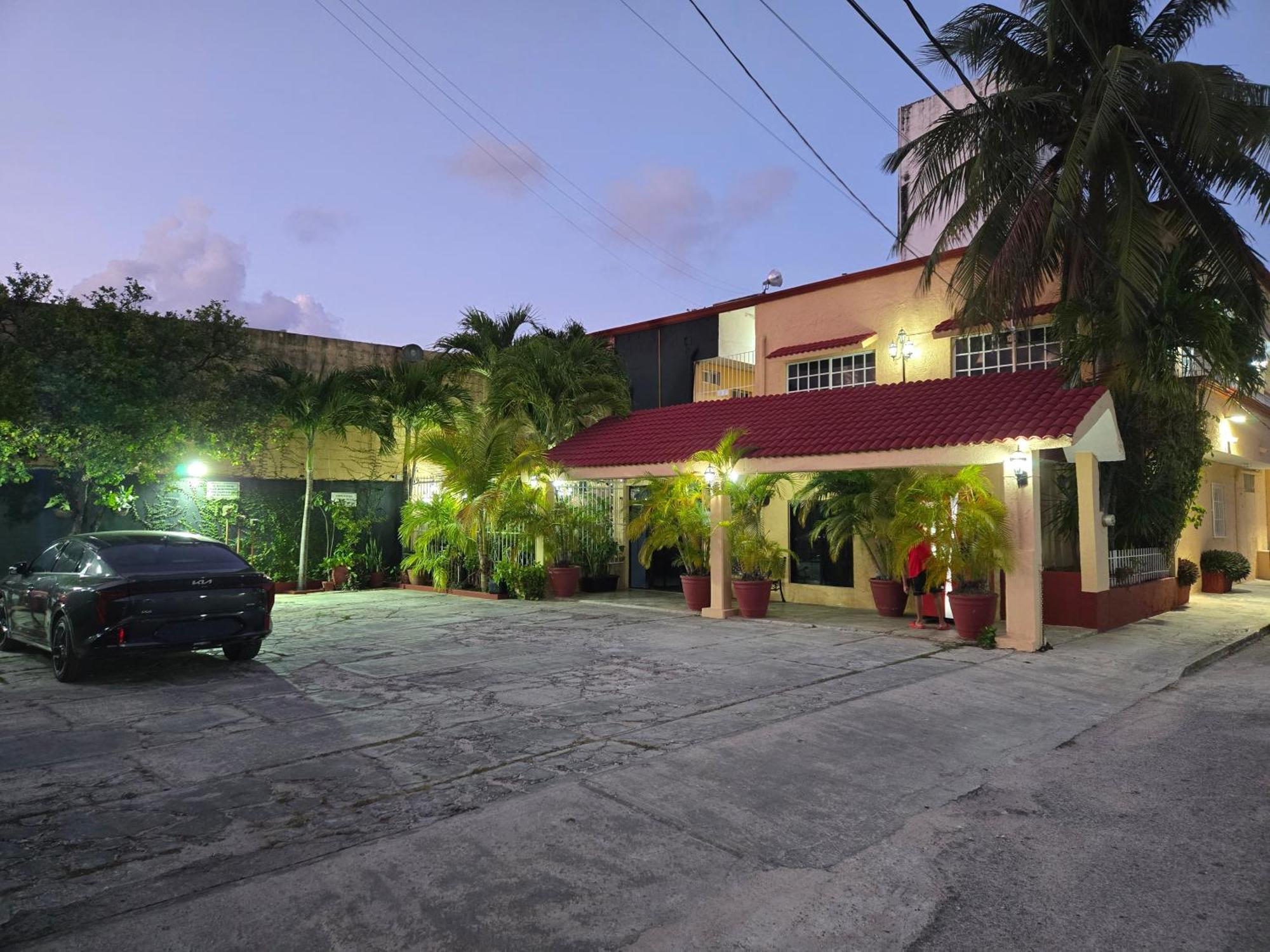 Hotel Posada Marcas Канкун Екстериор снимка