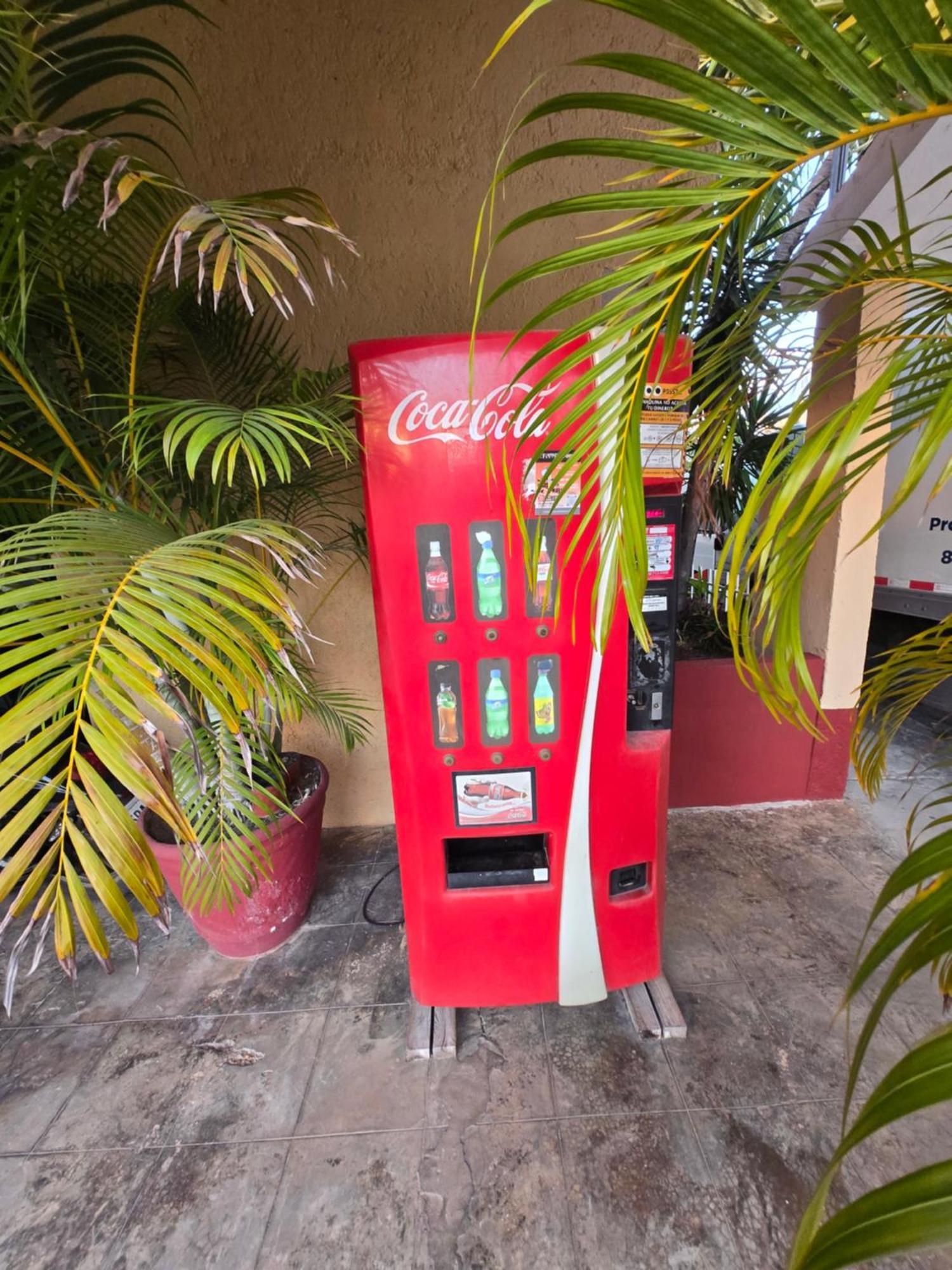 Hotel Posada Marcas Канкун Екстериор снимка